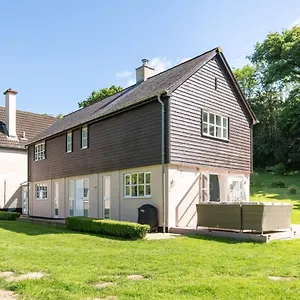 Holiday home Osbornes House Near With Swimming Pool, Exeter