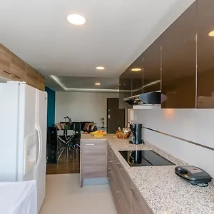 De Lujo, Piso Alto, Junto Parque Carolina, Generador Electrico , Quito Ecuador